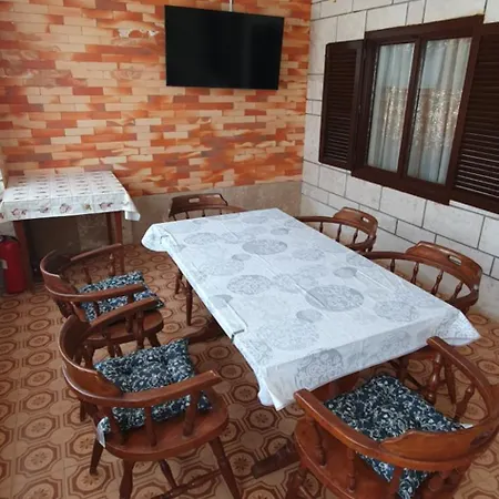 Istria Punta אומאג